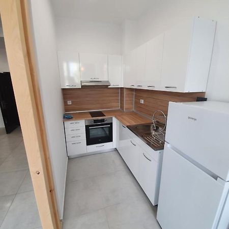 Grey Luxury Apartments Yukarı Cuma Dış mekan fotoğraf