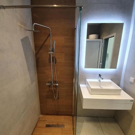 Grey Luxury Apartments Yukarı Cuma Dış mekan fotoğraf